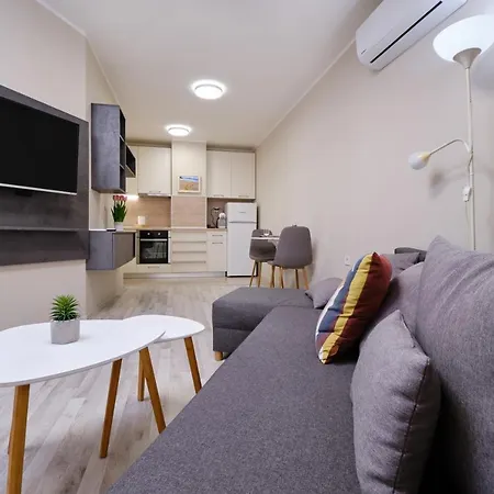 Cozy 1-bed 2 アパート *